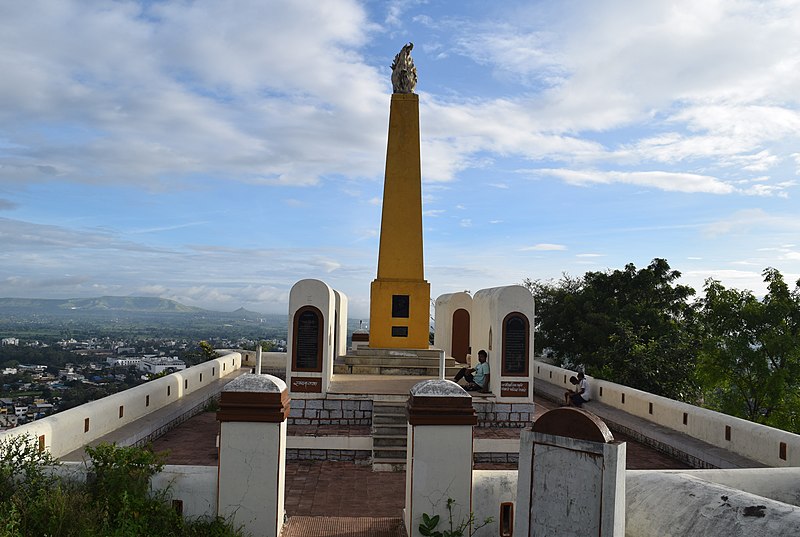 Char Bhinti Satara